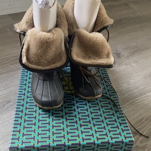 Tory Burch Lace up boots